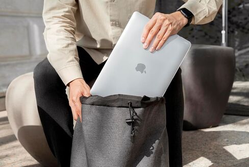 UNIQ Claro Case Compatible with MacBook Pro 14" (2021) MatteSmoke in Kuwait
