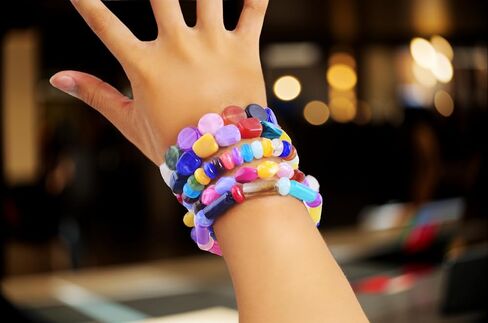 KJML DIY Oval Shaped Beads 300Pcs Acrylic Beads for Jewelry Making Colorful Imitation Gemstone Beads Loose Assorted Beads Bulk for Crafts Bracelets Necklace DIY Charms Earrings in Saudi Arabia