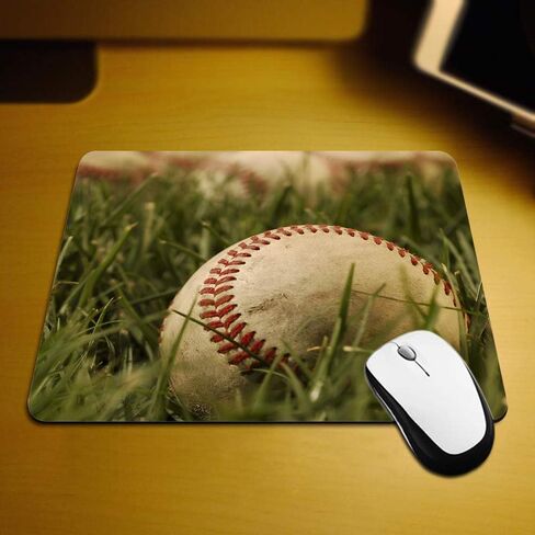 لوحة ماوس للألعاب البيسبول في العشب على الملعب لوحة ماوس مطاطية غير قابلة للانزلاق لأجهزة الكمبيوتر والكمبيوتر المحمول والمكتب والمنزل لوحة ماوس مخصصة مستطيلة مقاس 9.5 بوصة × 7.9 بوصة in Kuwait