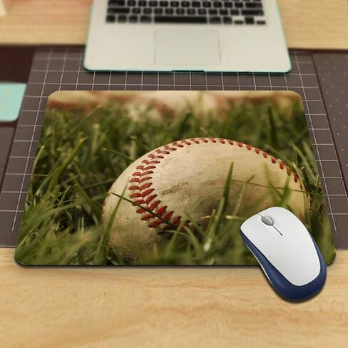 لوحة ماوس للألعاب البيسبول في العشب على الملعب لوحة ماوس مطاطية غير قابلة للانزلاق لأجهزة الكمبيوتر والكمبيوتر المحمول والمكتب والمنزل لوحة ماوس مخصصة مستطيلة مقاس 9.5 بوصة × 7.9 بوصة in Kuwait
