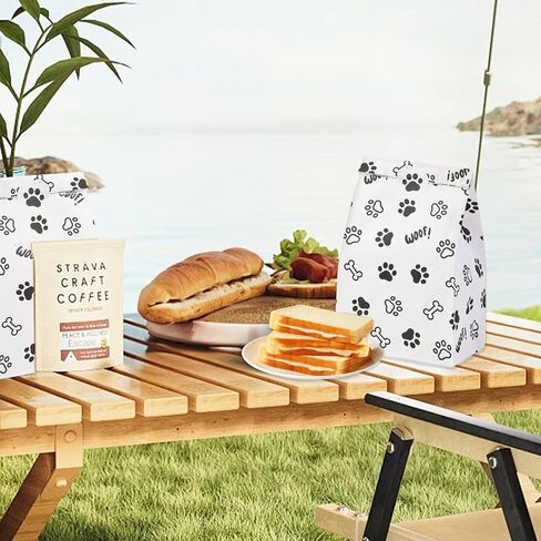 أكياس هدايا ورقية مطبوعة بمخالب الكلب من جوهاوس، 24 قطعة من أكياس المكافآت بطباعة مخالب باللون الأسود والأبيض لحفلات أعياد الميلاد وحفلات استقبال المولود الجديد، مقاس 4.7 بوصة × 3.1 بوصة × 8.7 بوصة in Kuwait