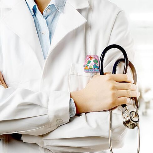 بكرة شارة مرحة قابلة للسحب مع مشبك من Thoracic Park، هدية حامل شارة لامعة لجهاز RRT للأشعة التنفسية ومسعف العظام، هدية لجراحة الصدر لطلاب الطبيب أو الممرضات in Saudi Arabia