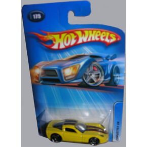 Hot Wheels Chevy Corvette C6 2005 1:64 Scale Yellow Chevy Corvette C6 Die Cast Car #175