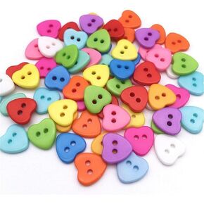 200 Pieces 2 Holes Buttons Heart Shaped Buttons Resin Sewing Buttons Mixed Buttons for Sewing DIY Crafting Projects Decorations Knitting Clothing Accessories (Random Color)