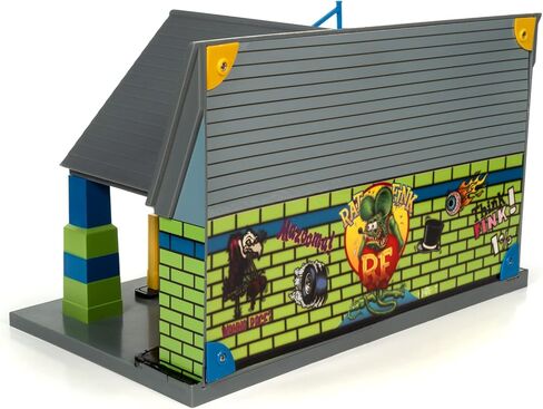 جراج رات فينك بمقياس 1:48 من أوتو وورلد مع مجموعة شاحنة سحب بمقياس 1:32 in Kuwait