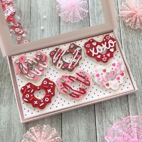 KSCRAFT Heart Shape Donuts Metal Cutting Dies Stencils for DIY Scrapbooking/Photo Album Decorative Embossing DIY Paper Cards