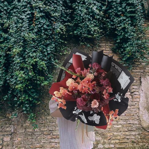 Gloreyan 20 Sheets Flower Wrapping Paper with Butterfly, Florist Bouquet DIY Craft Fresh Flower Wrapping Paper Waterproof Floral Wrapping Gift Packaging Material Florist Supplies (Black) in Saudi Arabia