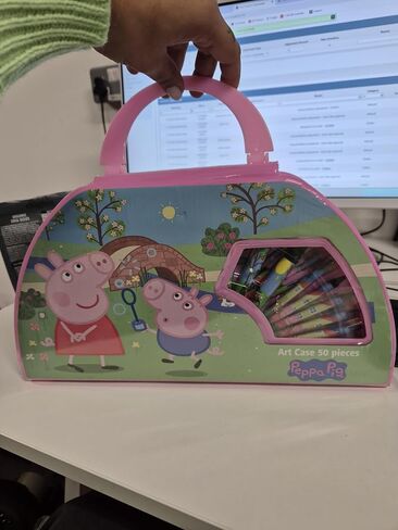 مجموعة بيبا بيج للأطفال الفنية للفتيات والفتيان، حقيبة سفر، مجموعات رسم وتلوين للأطفال، 40 قطعة إضافية من الألوان المائية، أقلام تلوين، أقلام تلوين، هدايا in Kuwait