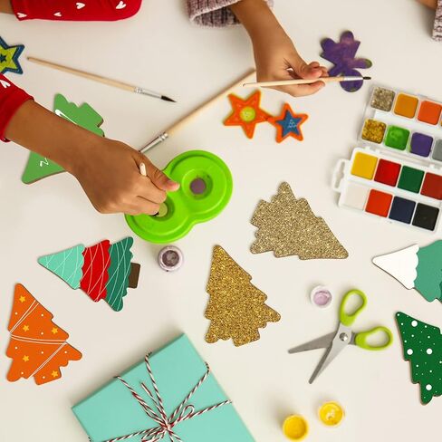 12 قطعة من القصاصات الخشبية لعيد الميلاد، علامات خشبية سميكة لعيد الميلاد، حرف خشبية غير مكتملة، ملاك ندفة الثلج، شجرة عيد الميلاد، رجل الثلج، رجل خبز الزنجبيل، قطعة مركزية يمكنك صنعها بنفسك لديكور المنزل في الشتاء (شجرة عيد الميلاد) in Kuwait