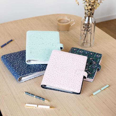 منظم Filofax Indigo، مقاس A5، فروست - غطاء بمظهر جلدي مع لمسات من رقائق الذهب، ست حلقات، مذكرات تقويم أسبوع العرض، متعدد اللغات، 2024 (C028742-24) in Saudi Arabia