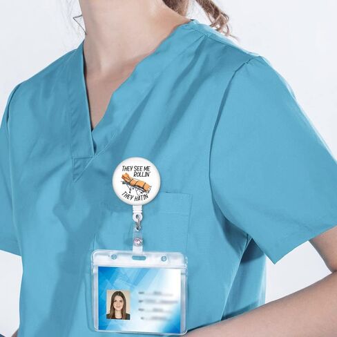 شارة بكرة قابلة للسحب مع مشبك التمساح المستجيب الأول حامل شارة الإسعاف للمسعف EMT عامل المكتب الطبي اسم معرف ديكور in Kuwait