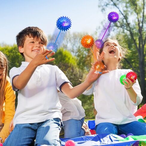 36 حزمة من الكرات النطاطة المضيئة للأطفال، كرة شائكة LED مع حبل، ألعاب حسية، كرات الضغط تنمو في الظلام، كرات وامضة للحفلات، مكافآت مدرسية للطلاب، البالغين، 2.6 بوصة in Kuwait