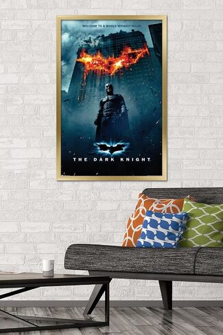 فيلم Trends International DC Comics - The Dark Knight - ملصق حائط بشعار باتمان على النار، مقاس 22.375 بوصة × 34 بوصة، نسخة بإطار ذهبي in Saudi Arabia