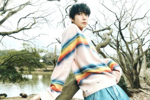 WithMUU POB حصريًا NCT DOYOUNG رغوة الشباب 청춘 의 포말 YOUTH الألبوم الأول POAM POMAL 포말 Ver. ملصق على العبوة + كتاب الصور + بطاقة بريدية + بطاقة + تتبع مختوم in Saudi Arabia