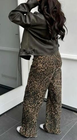 سروال Y2k سروال بطبعة الفهد جينز مستقيم الساق جينز فضفاض سروال كبير الحجم جينز واسع الساق in Kuwait