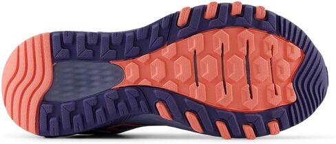حذاء جري نسائي من New Balance 410V8، أبيض المستقبل/أرجواني فاتح/Clat، عرض 8.5 in Saudi Arabia