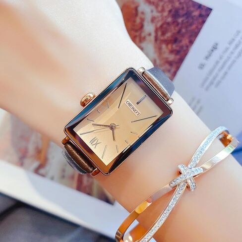 ساعات صغيرة مربعة كلاسيكية للنساء، ساعة يد نسائية بحزام جلدي من حجر الكوارتز، ساعات يد نسائية مربعة أنيقة مقاومة للماء in Kuwait