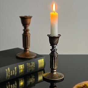 French Nostalgic Floral Resin Candle Holder Antique Bronze/Furniture Decoration/Retro Ornaments Candlestick (A)