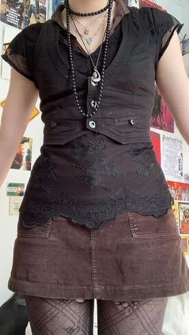 Y2K Button Down Dressy Vest Retro Vintage Black Cute Frill Sleeveless Crop Top Vest 90S Grunge Shirts in Kuwait