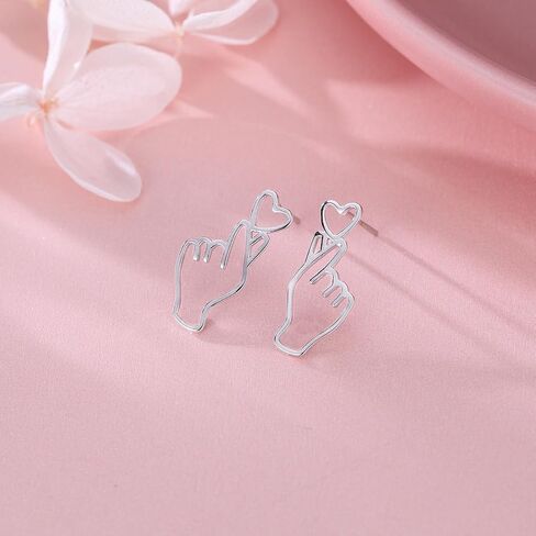 SLUYNZ 925 Sterling Silver Heart Studs Earrings for Women Teens Unique Sweet Love Heart Post Studs Earrings in Saudi Arabia