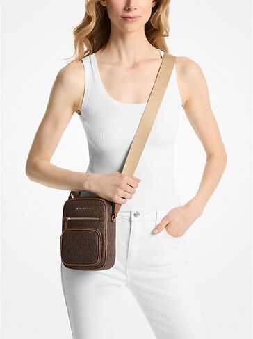 Michael Kors Jet Set Medium Pocket Crossbody Bag in Saudi Arabia