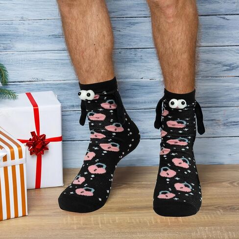 Valentine's Day Holding Hands Socks - 2 Pairs Funny Magnetic Hand in Hand Couple Socks Black White Hold Hands Friendship Magnet Socks for Kids Adult Women Men Valentine’s Day Exchange Gifts in Kuwait