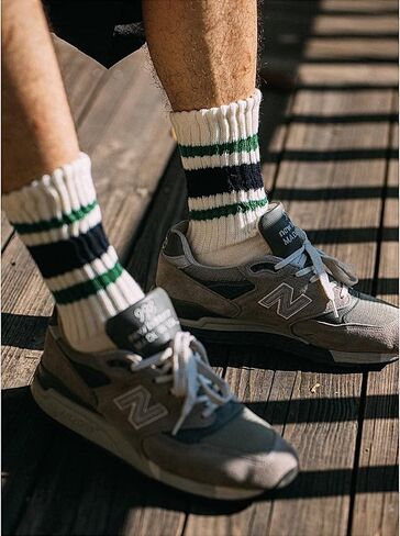 Fun Novelty Striped Retro Crew Socks For Women Sporty Calf Casual Cotton Socks Women in Saudi Arabia