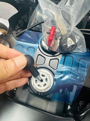 motomount R7BH for Yamaha YZF R7/Suzuki GSX R8/GSX R125 Steering Stem Nut with 1inch Ball Head (M22x1.00mm) for Ram Mount Double Socket with Phone Mount in Kuwait