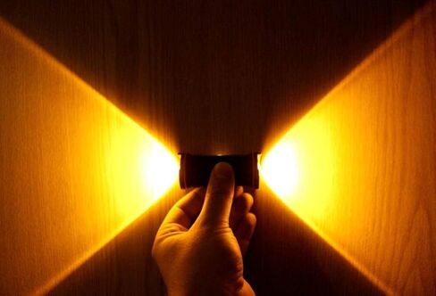 ضوء جانبي للدراجة من برايتسايد. ضوء جانبي ساطع وعنبر وقابل لإعادة الشحن لراكبي الدراجات على الطرق. ابقِ مرئيًا من جوانب دراجتك، بطارية تدوم 36 ساعة، ضوء دراجة 2.3 أونصة. in Kuwait