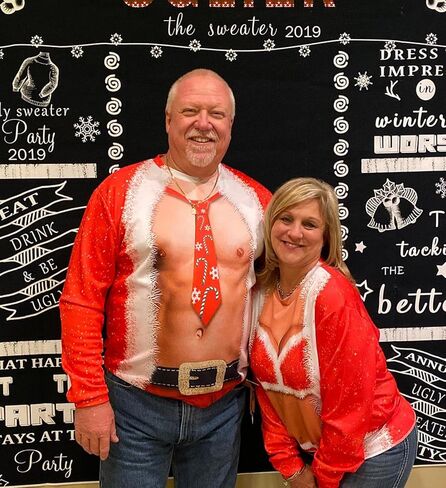 Ahegao Unisex Ugly Christmas Sweater 3D Printed Funny Graphic Pullover Sweatshirts for Party in Kuwait