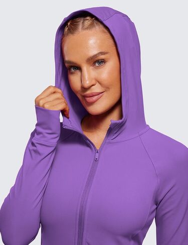 سترات CRZ YOGA النسائية Butterluxe بسحاب كامل للتمرين بغطاء للرأس، سترة رياضية خفيفة الوزن بغطاء للرأس مع فتحات للإبهام in Saudi Arabia