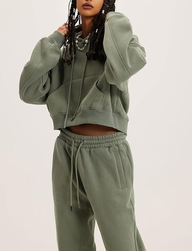 Eisctnd Women Fleece 2 Piece Tracksuits Fall Winter Sweatshirt Jogger Pants Matching Lounge Sets Thick Sweatsuits Pockets in Kuwait