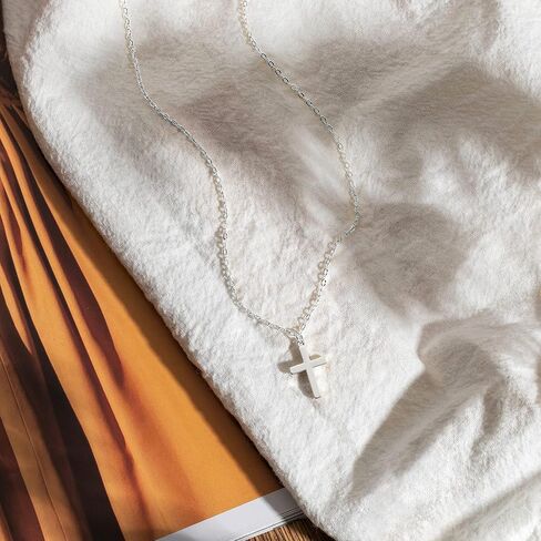Moodear Cross Necklace for Women - Dainty 925 Sterling Silver/Gold Plated Layered Cross Pendant Simple Small Necklaces for Women Trendy Jewelry Gifts in Saudi Arabia