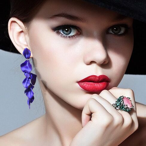 أقراط متدلية من بتلات الأكريليك - أقراط طويلة على شكل زهرة الورد للنساء in Kuwait