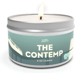 Park Scents The Contemp Candle - رائحة دقيقة لردهة فندق منتجع ديزني المعاصر - مزيج الصويا الطبيعي - نباتي ولم يتم الإساءة إلى الحيوانات لتصنيعه - مصنوع يدويًا في الولايات المتحدة الأمريكية | 8 أوقية. القصدير