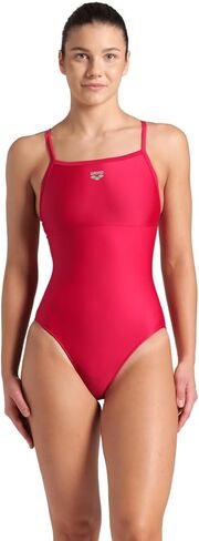 بدلة سباحة نسائية من ARENA ذات ملمس متين وخفيف الوزن من قطعة واحدة in Kuwait