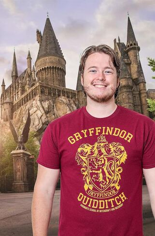 Harry Potter Men's Gryffindor Quidditch Seekert-Shirt in Saudi Arabia