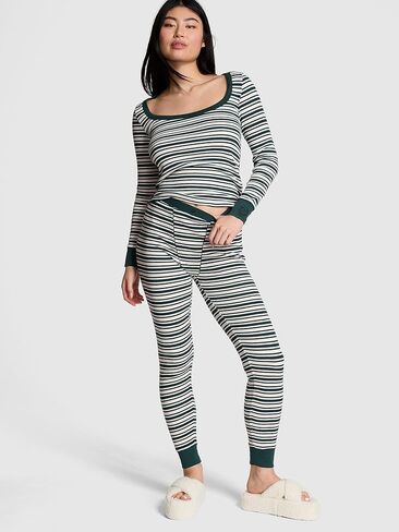 طقم بيجامة وقميص حراري بأكمام طويلة باللون الوردي من فيكتوريا سيكريت، ملابس نوم نسائية (XS-XXL) in Kuwait