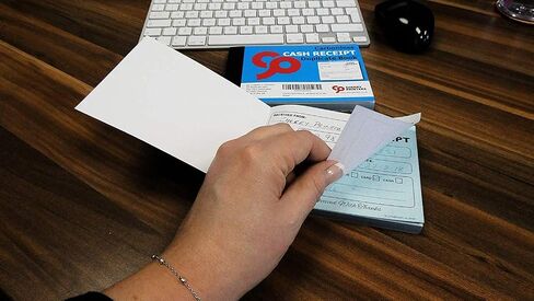 Cherry Carbonless Cash Receipt Book, 2-Part, with Loose-Leaf Writing Shield, A6 (4.1 x 5.8 Inches) 50 Sets, Unnumbered in Saudi Arabia