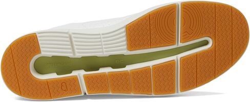 On Women's The Roger Centre Court 2 Sneaker in Saudi Arabia
