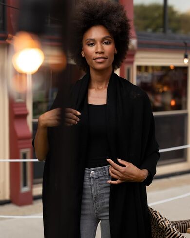 Cashmere 100% Cashmere Light Weight Travel Wrap in Saudi Arabia