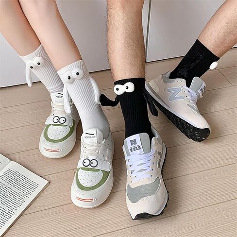 Funny 2 Pairs Holding Hands Socks Couple Gifts For Boyfriend Girlfriend Engagement Anniversary Birthday Gifts For Women Men in Kuwait