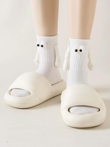 Funny 2 Pairs Holding Hands Socks Couple Gifts For Boyfriend Girlfriend Engagement Anniversary Birthday Gifts For Women Men in Kuwait