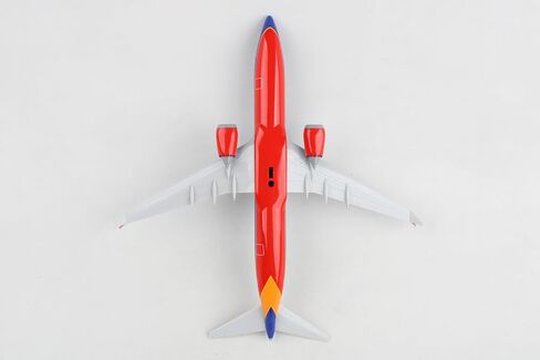 Daron Skymarks Southwest 737-MAX8 1/130 هيرب كيليهر ريترو (SKR1125) in Kuwait