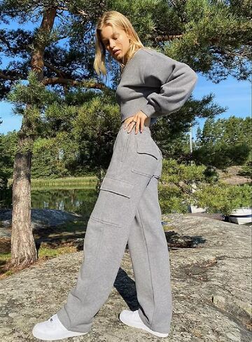 HOPYOP Womens Sweatpants Wide Leg Pants for Women Fall Winter Baggy V Crossover Womens Sweat Pants with Pockets in Saudi Arabia