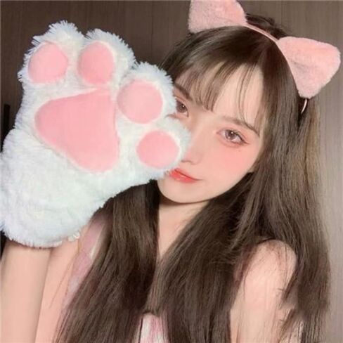 Cosplay Animal Cat Wolf Dog Fox Paws Claws Gloves Costume Halloween Plush Fluffy Bear Claw Winter Warm Gloves For Women Men in Saudi Arabia