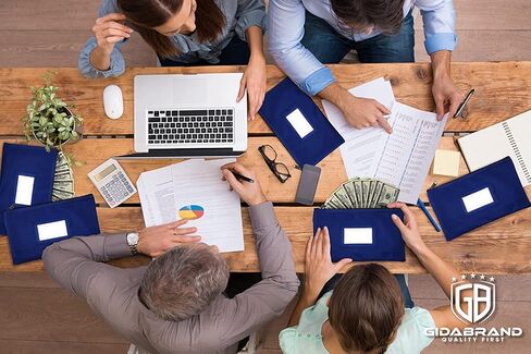 حقيبة إيداع بنك المال بسحاب | الأزرق الداكن والأحمر | 11x6 بوصة | حقيبة محفظة مصنوعة من الجلد المتين للنقود النقدية للرجال والنساء مع نافذة معرف مؤطرة وبطاقة فارغة | بواسطة جيدابراند in Kuwait