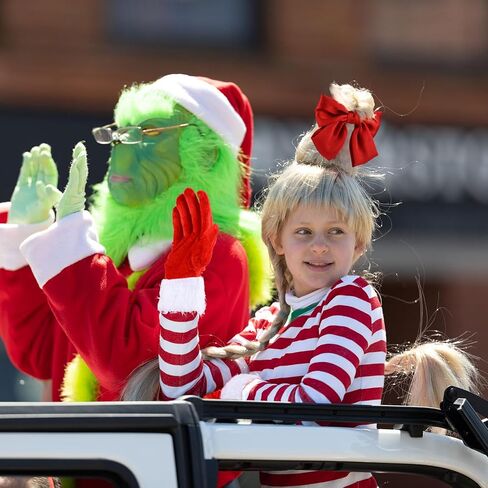 مجموعة زي كافوك كريسماس سانتا عباءة، قفازات حمراء مخملية بغطاء للرأس، جوارب، عصابة رأس، مشبك شعر للنساء، إكسسوارات ملابس عيد الميلاد (للبالغين) in Kuwait