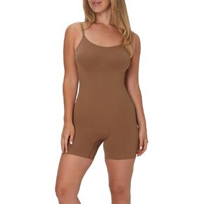 ملابس داخلية نسائية من Maidenform بدون خياطة، ناعمة وخفيفة الوزن وتحكم ثابت في الشكل in Kuwait