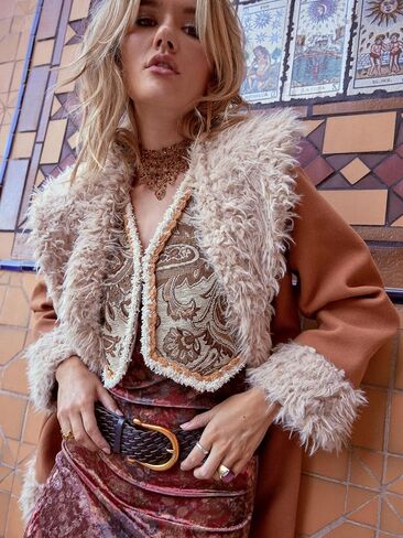 CIDER Womens Vest Western Outfit V Neck Sleeveless Cropped Faux Fur Jacket Trendy Casual Vest in Saudi Arabia